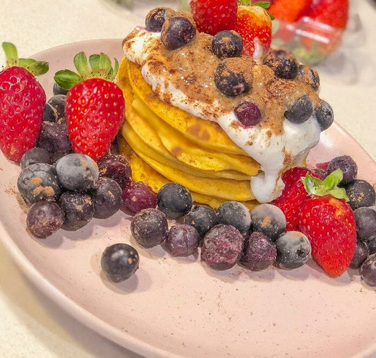 Pumpkin pancakes with berries