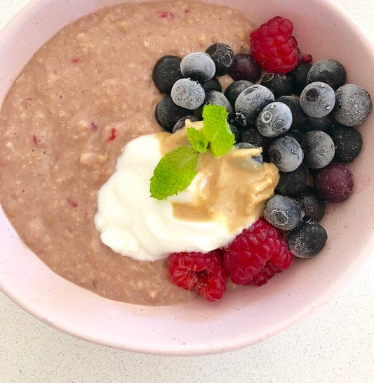 chocolate berry protein oats